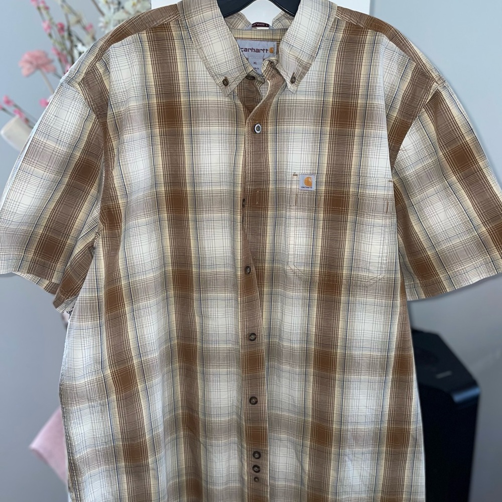 Men’s carhartt button down shirt smoke free pet free home
